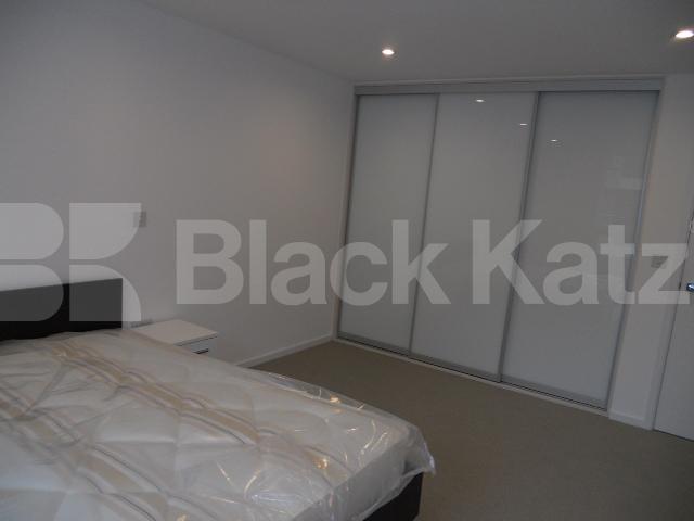 			New Instruction, 2 Bedroom, 1 bath, 1 reception Apartment			 Dance Square , CLERKENWELL-FARRINGDON-OLD STREET